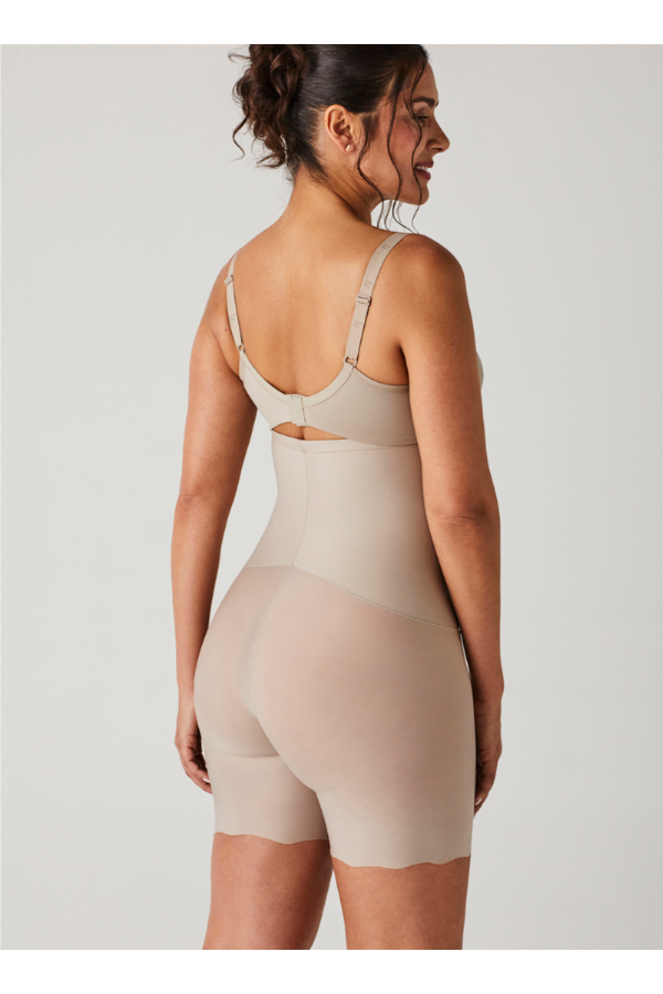 Liz – Semibody Mid Shorts High Support