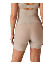 Liz – Semibody Mid Shorts High Support