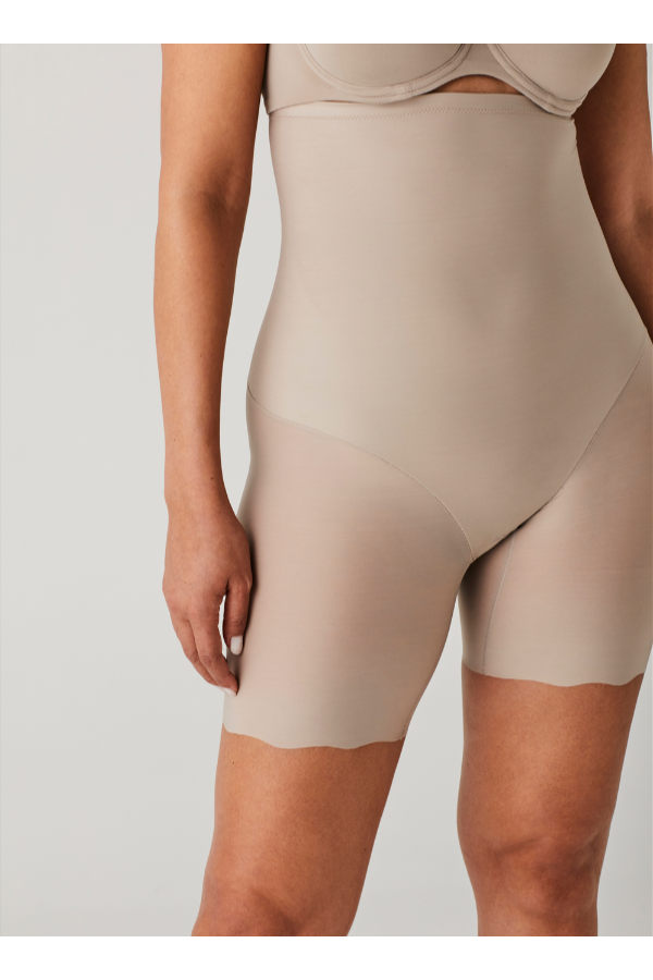Liz – Semibody Mid Shorts High Support