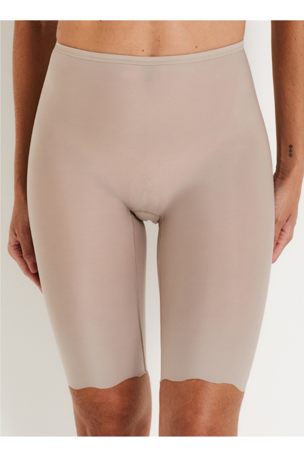 Liz – Long Shorts Medium Support