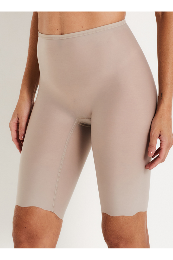 Liz – Long Shorts Medium Support