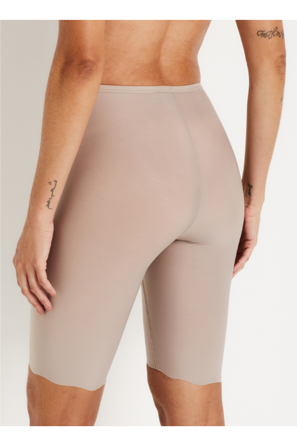 Liz – Long Shorts Medium Support