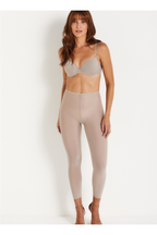 Liz – Capri Medium Support
