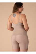 Liz – Semibody Mid Shorts Maximum Support