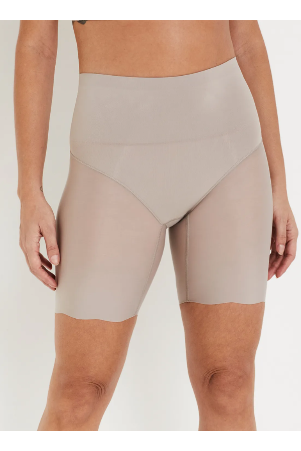 Liz – Mid Shorts High Support (Butt Lift)