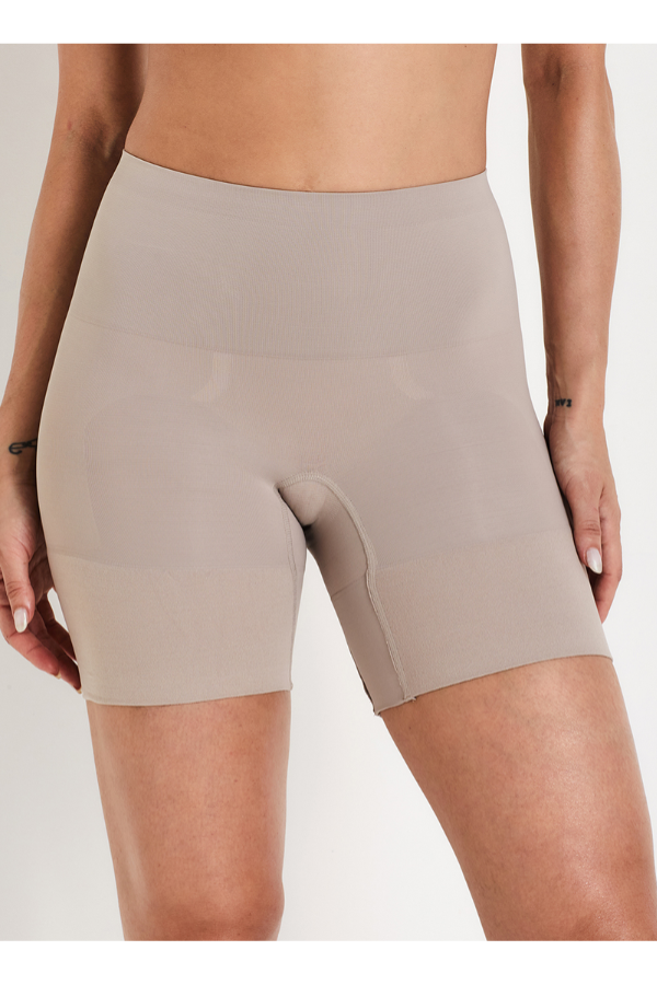 Liz – Mid Shorts High Support