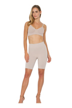 Plié Emana® – Mid Shorts Medium Support